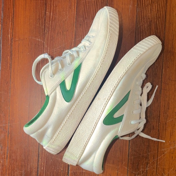 VintageTretorn Canvas Sneakers with Green Accents - Picture 3 of 6